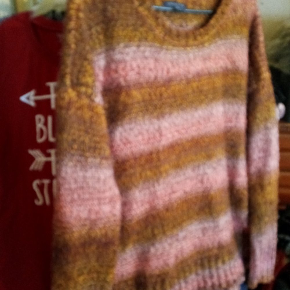 American Eagle Outfitters warm sweater